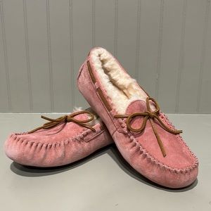 Women’s UGGs Slippers Size 7